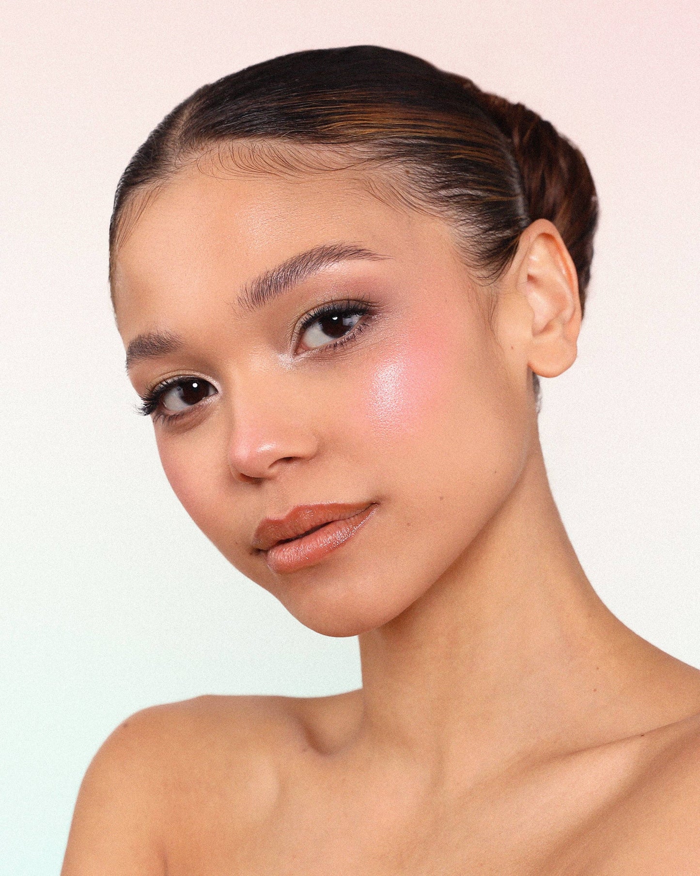 Wunderbarer Gebackener Blush (001, Hochzeitstorte)