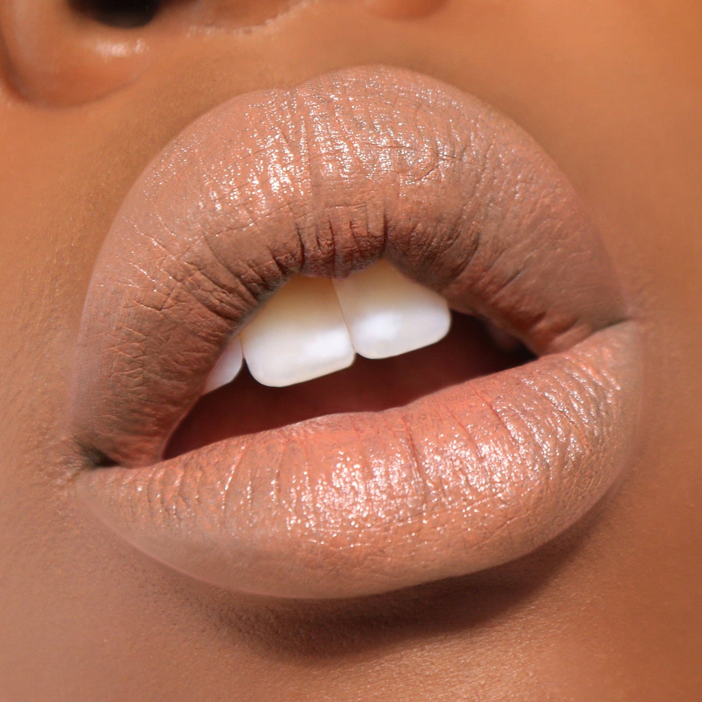 Rossetto Lip Goddess di Moira Cosmetics (003, Yours)