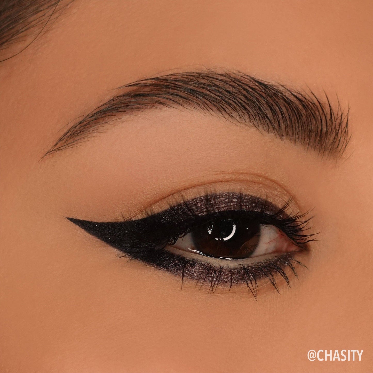 Moira Statement Shimmer Liner (011, Black Pearl)
